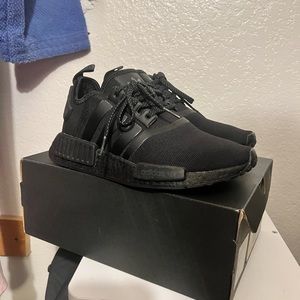 Adidas nmd size 5 in boys fits a woman’s 6